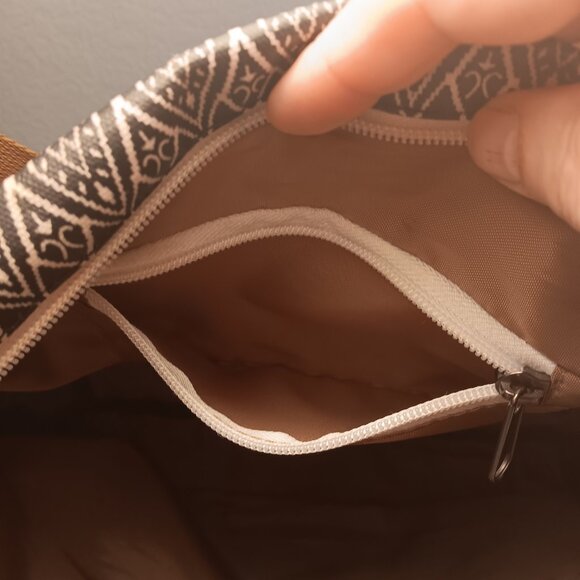 Kavu coated canvas black & white ikat tribal style print large tote bag purse - Picture 8 of 11